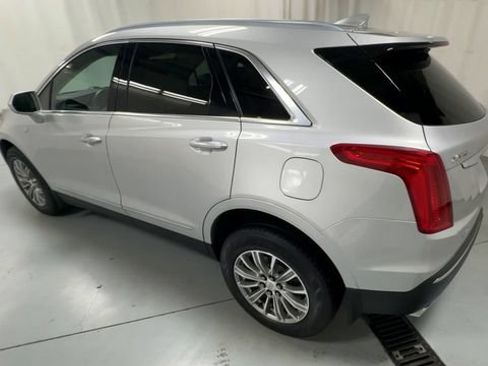 Used 2018 Cadillac XT5 Luxury w/ Driver Awareness Package AWD/4WD image 6