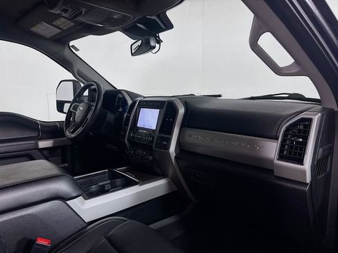 Used 2020 Ford F350 Lariat image 31