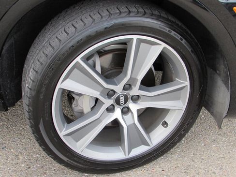 Used 2019 Audi Q5 2.0T Premium Plus w/ Premium Plus Package AWD/4WD image 29
