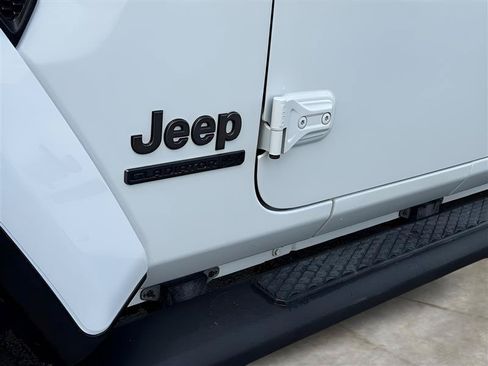 Used 2021 Jeep Gladiator Sport w/ Quick Order Package 24Q 80Th AWD/4WD image 7