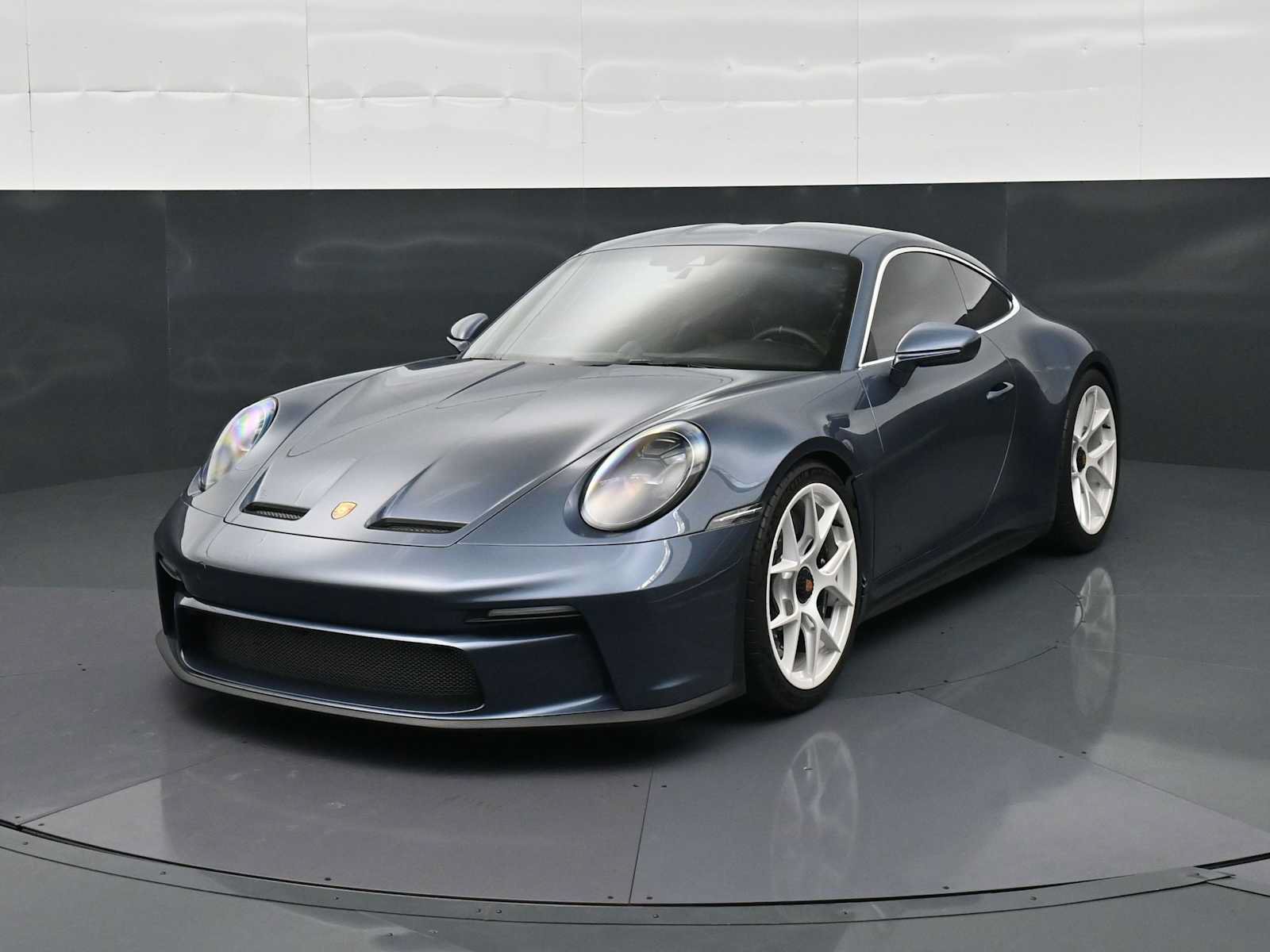 Certified 2024 Porsche 911 GT3 RS RWD image 1