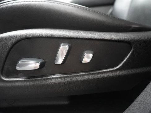 Used 2019 Cadillac XT5 Premium Luxury AWD/4WD image 25