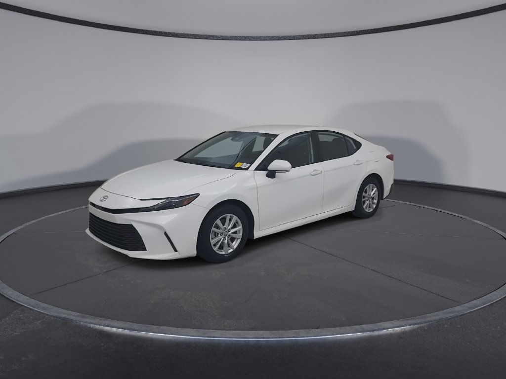 Used 2025 Toyota Camry LE FWD image 8