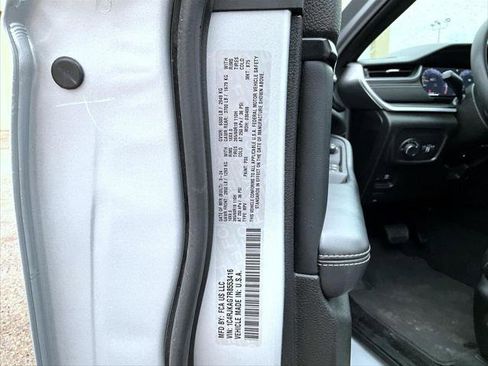 Certified 2024 Jeep Grand Cherokee L Laredo image 27