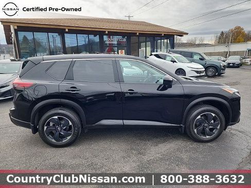 Certified 2024 Nissan Rogue SV image 9