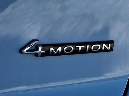 Used 2024 Volkswagen Atlas Cross Sport SE image 30