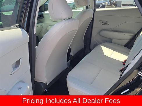 Used 2024 Hyundai Kona SEL w/ Convenience Package FWD image 5