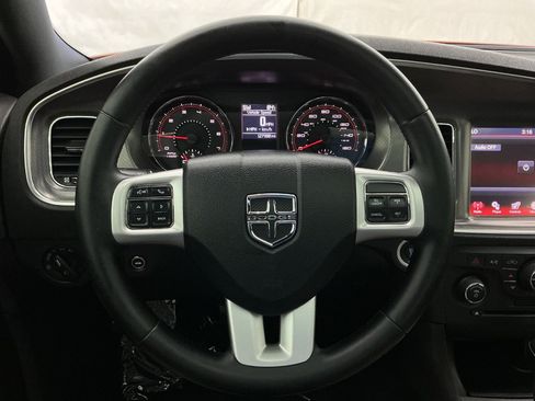 Used 2011 Dodge Charger R/T RWD image 32
