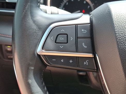 Certified 2021 Toyota Highlander XSE image 24