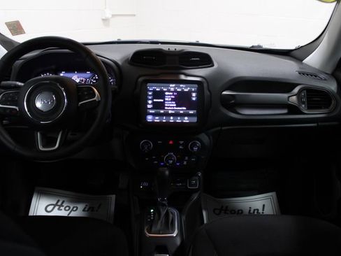 Used 2023 Jeep Renegade Latitude image 23