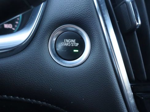 Used 2023 Chevrolet Traverse LT AWD/4WD image 13