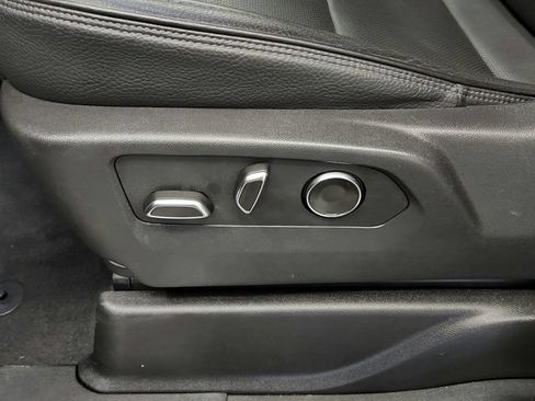 Used 2025 GMC Yukon XL Denali AWD/4WD image 22
