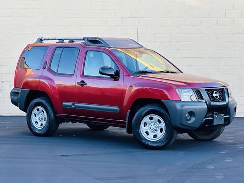 Used 2013 Nissan Xterra S AWD/4WD image 3