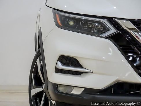 Used 2022 Nissan Rogue Sport SL w/ Premium Package image 6