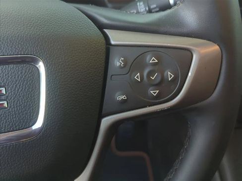 Used 2023 GMC Acadia AT4 w/ Technology Package image 17