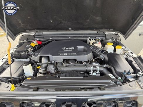 Used 2021 Jeep Gladiator Willys image 35