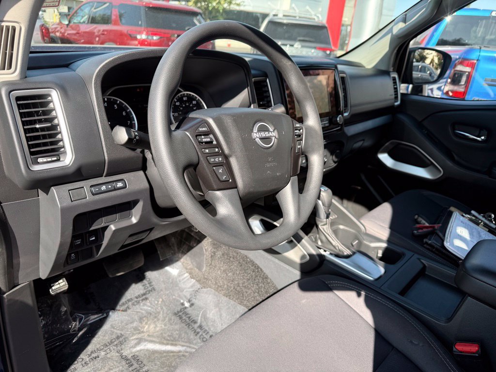 Certified 2023 Nissan Frontier SV AWD/4WD image 11