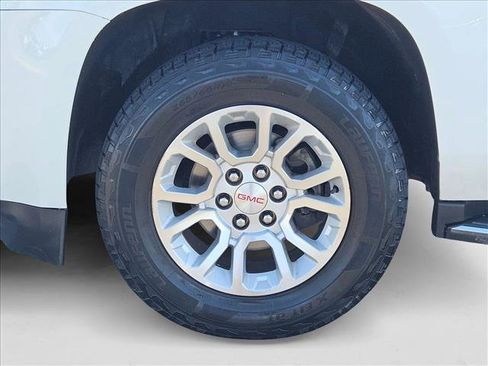 Used 2019 GMC Yukon SLT image 24