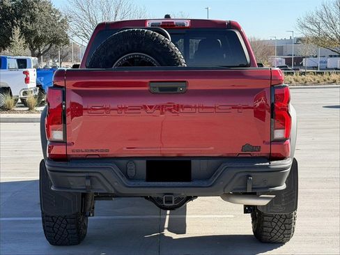 Certified 2025 Chevrolet Colorado ZR2 w/ ZR2 Bison Edition image 5