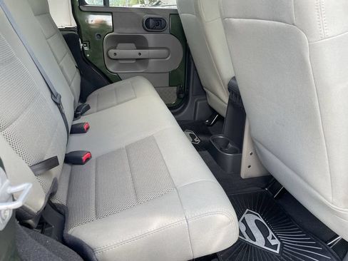 Used 2008 Jeep Wrangler Unlimited Rubicon w/ PWR Convenience Group AWD/4WD image 21