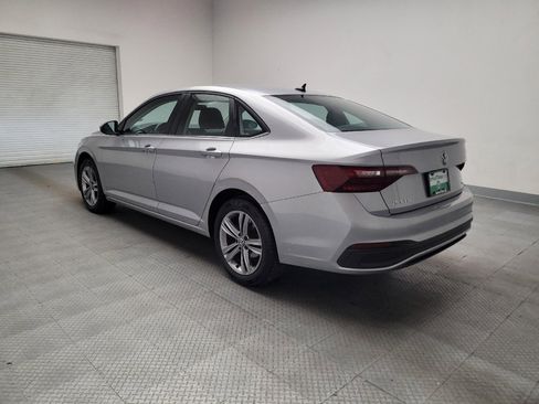 Used 2022 Volkswagen Jetta SE FWD image 5