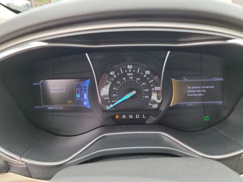 Used 2013 Ford Fusion SE FWD image 15
