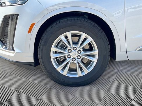 New 2025 Cadillac XT6 Luxury w/ LPO, Floor Liner Package image 8