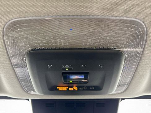 Used 2024 Toyota Prius LE image 21