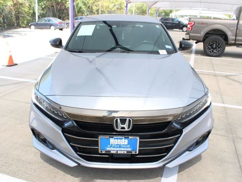 Used 2021 Honda Accord Sport image 9