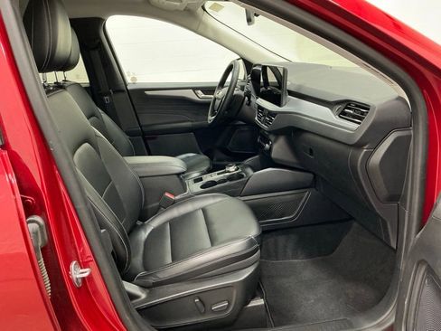 Used 2023 Ford Escape Platinum image 21