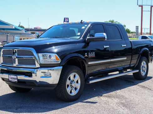 Used 2015 RAM 2500 Limited AWD/4WD image 30