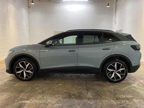 Used 2024 Volkswagen ID.4 Pro S AWD/4WD image 2