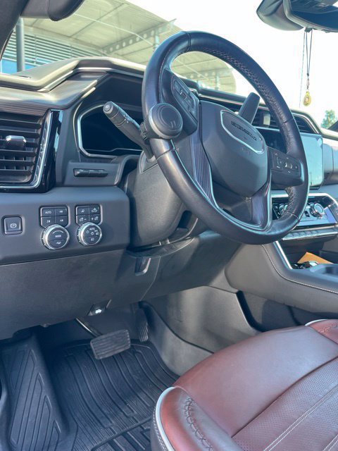 Used 2024 GMC Sierra 3500 Denali Ultimate AWD/4WD image 17