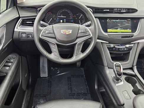 Used 2019 Cadillac XT5 Luxury FWD image 11