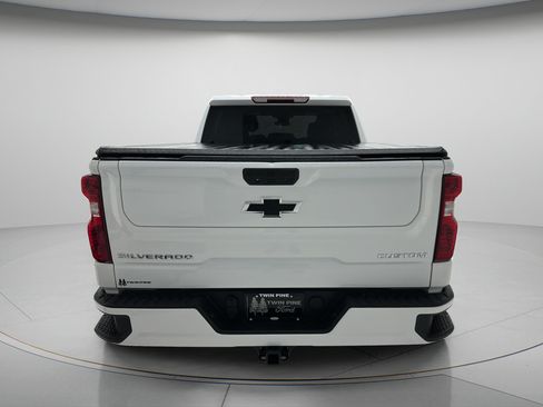 Used 2024 Chevrolet Silverado 1500 Custom AWD/4WD image 6
