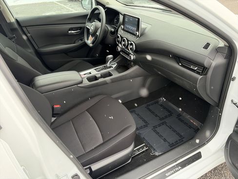 Used 2024 Nissan Sentra SV image 20