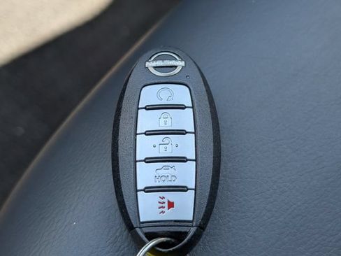 Used 2025 Nissan Altima 2.5 SR FWD image 30