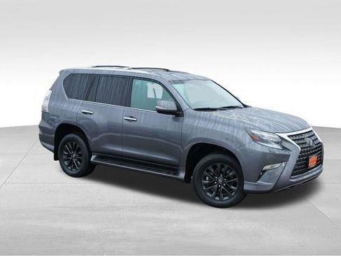 Used 2023 Lexus GX 460 Premium w/ Premium Plus Package image 2