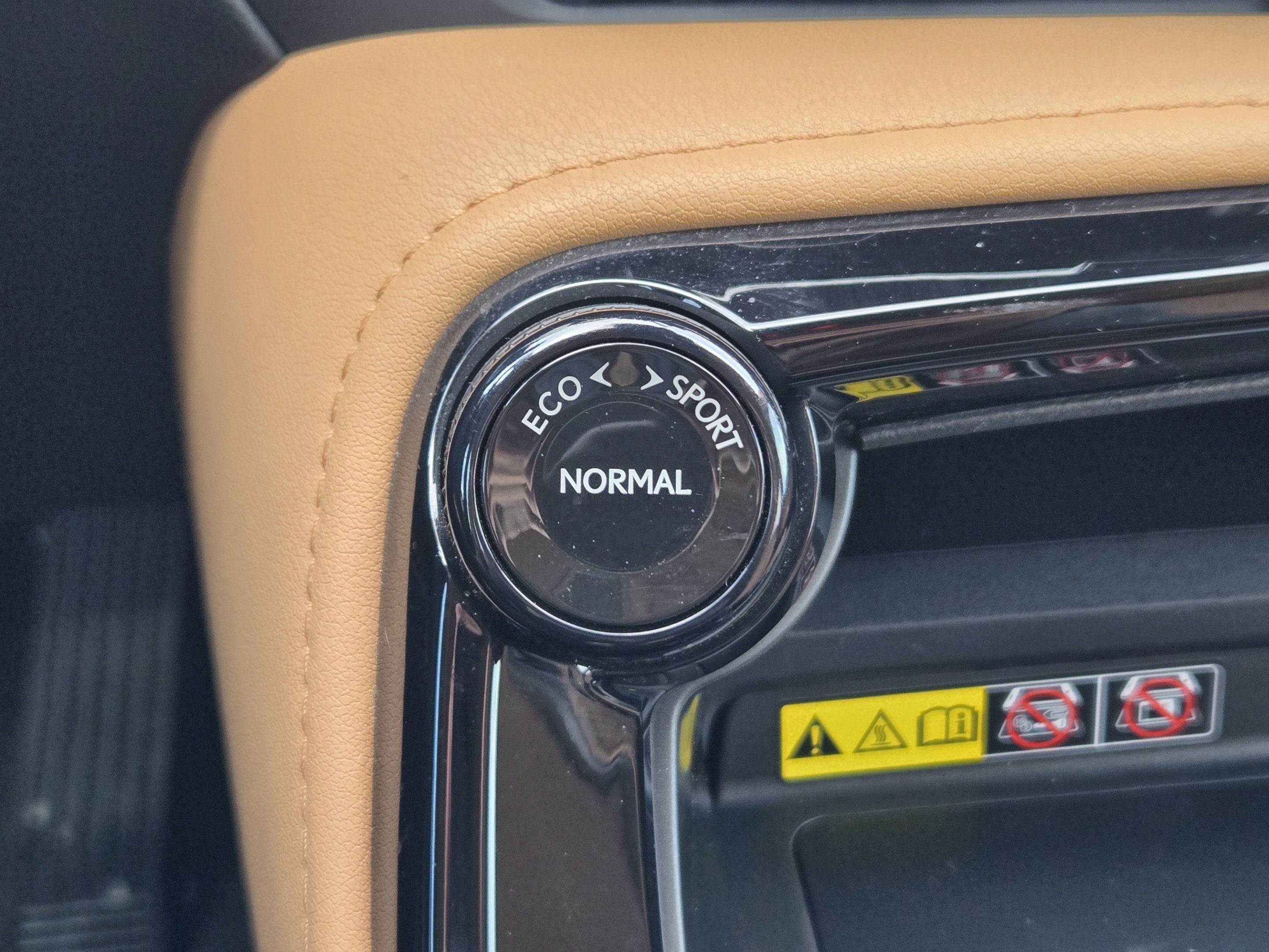 Used 2024 Lexus NX 250 FWD image 15