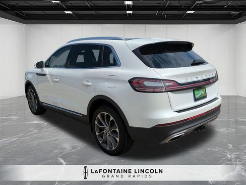 Certified 2022 Lincoln Nautilus Reserve w/ Equipment Group 201A AWD/4WD image 3