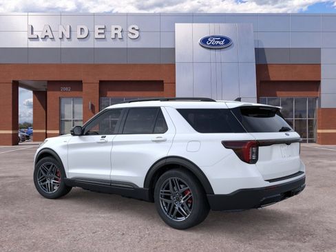 New 2026 Ford Explorer ST-Line w/ ST-Line Street Pack RWD image 4