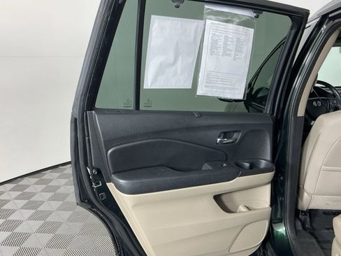 Used 2017 Honda Pilot Touring image 27