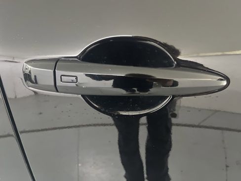 Used 2022 Nissan Rogue SV FWD image 47