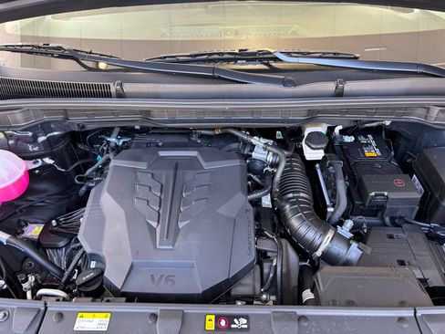 Used 2026 Kia Carnival FWD image 35