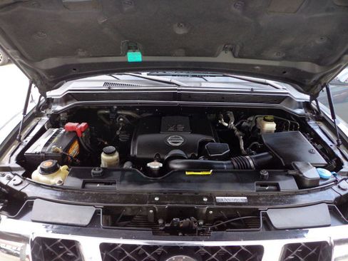 Used 2011 Nissan Titan SL w/ SL Max Utility Pkg image 12