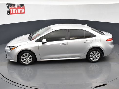Used 2025 Toyota Corolla LE FWD image 17