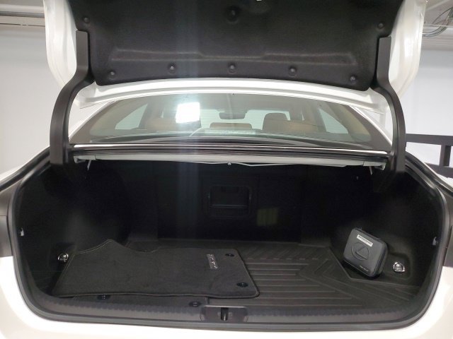 Certified 2023 Lexus ES 350 w/ Premium Package FWD image 23