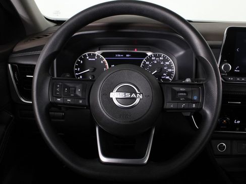 Certified 2022 Nissan Rogue SV FWD image 10
