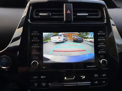 Used 2021 Toyota Prius LE FWD image 20