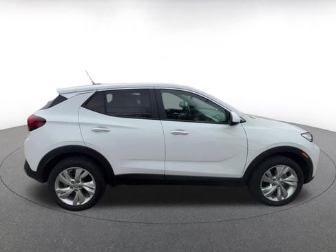 Used 2025 Buick Encore GX Preferred AWD/4WD image 16